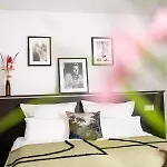 Luxstay - Self-check-in