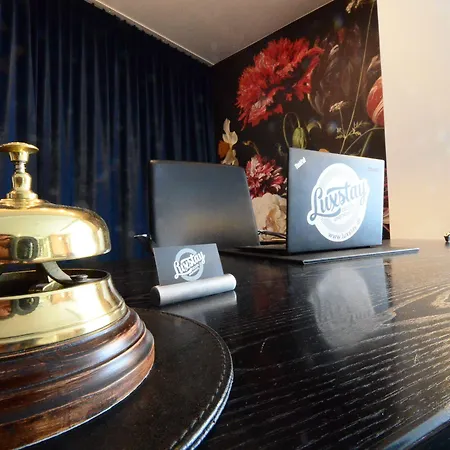 Luxstay - Self-check-in