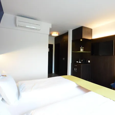 Luxstay - Self-check-in Hotel 3*