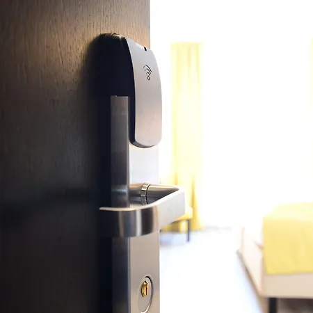 Luxstay - Self-check-in Karben