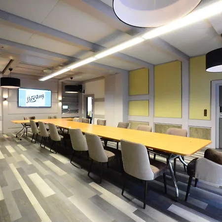 Hotel Luxstay - Self-check-in 3*