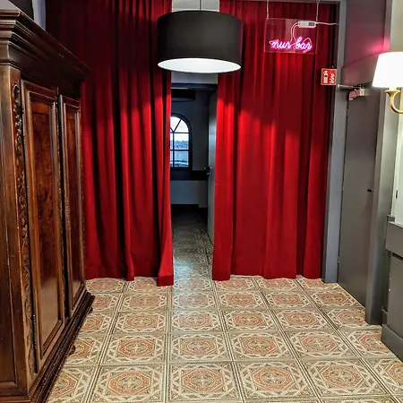 Luxstay - Self-check-in